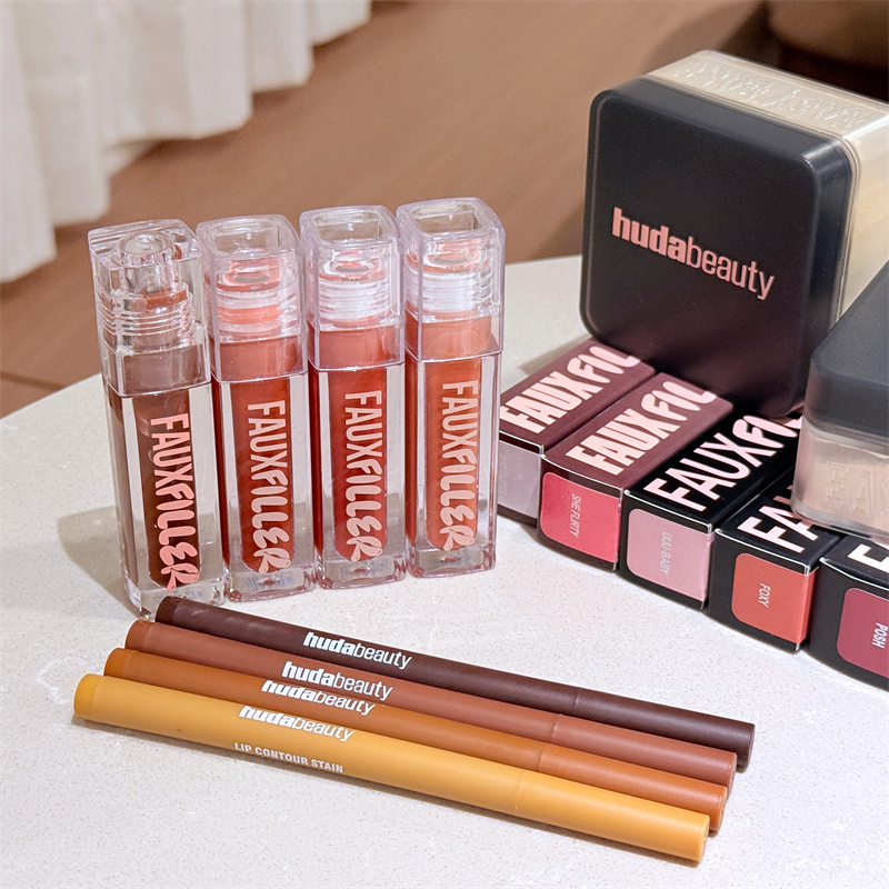 HudaBeauty Faux Filler Gloss L - Huda Beauty Makeup Bag avaliação e preço